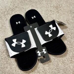 NWT Under Armour Ignite Pro SL Slides Black White Size 17